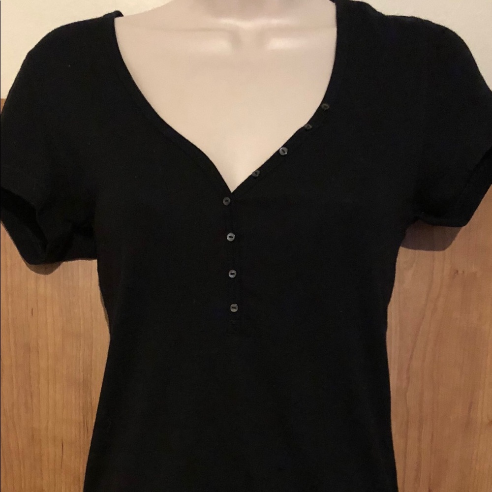 Women’s Old navy tee short sleeve size M